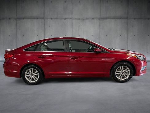 Used 2016 Hyundai Sonata SE image 6