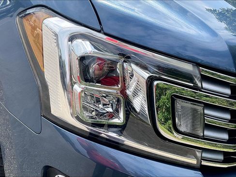 Used 2018 Ford Expedition Max Limited w/ Equipment Group 301A AWD/4WD image 29