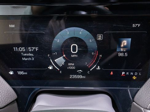 Used 2025 GMC Yukon XL Denali image 25