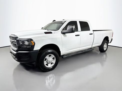 Used 2024 RAM 2500 Tradesman w/ Protection Group AWD/4WD image 4