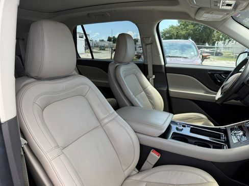 Used 2022 Lincoln Aviator Reserve w/ Equipment Group 201A RWD image 12
