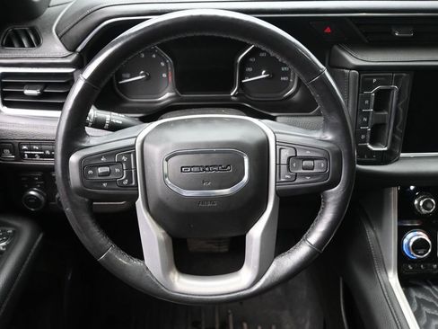 Used 2021 GMC Yukon XL Denali w/ Advanced Technology Package image 24