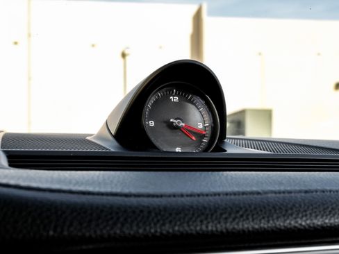 Used 2019 Porsche Panamera image 27