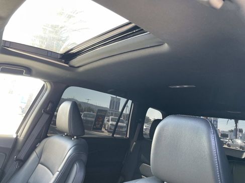 Certified 2023 Honda Passport EX-L image 2