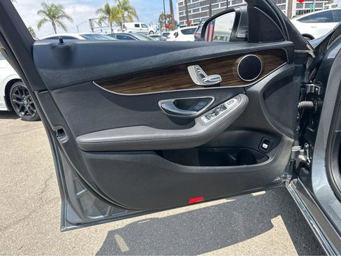 Used 2019 Mercedes-Benz C 300 Sedan image 15