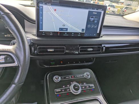 Used 2022 Lincoln Nautilus Standard w/ Premium Package image 13