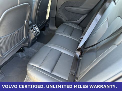 Certified 2025 Volvo XC40 B5 Plus image 29