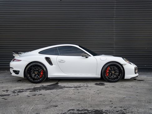Certified 2015 Porsche 911 Turbo image 26
