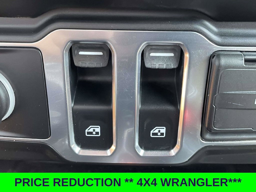 Used 2022 Jeep Wrangler Sport AWD/4WD image 16