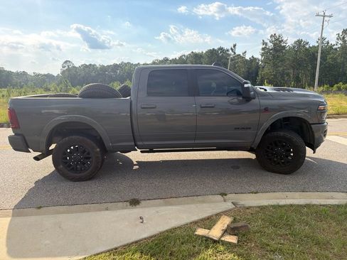 Used 2025 RAM 2500 Limited AWD/4WD image 10