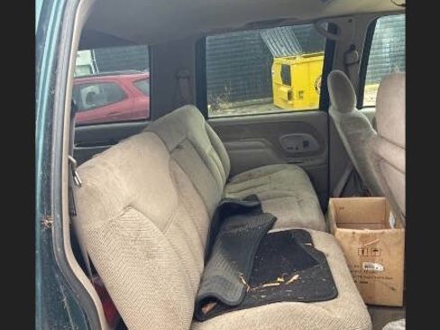 Used 1996 GMC Suburban 4WD image 10