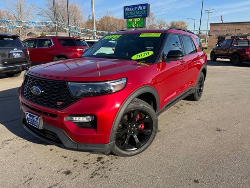 Used 2020 Ford Explorer ST w/ ST Street Pack image 4