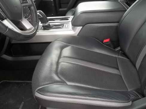Used 2018 Ford F150 Platinum w/ Equipment Group 701A Luxury AWD/4WD image 10