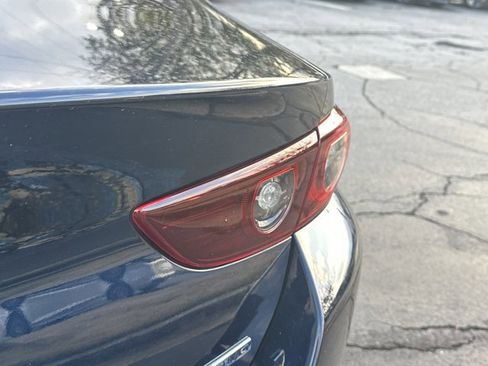 Used 2024 MAZDA MAZDA3 s image 22
