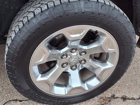 Used 2021 RAM 1500 Big Horn image 9