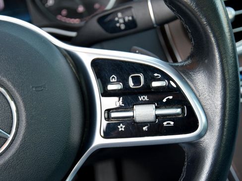 Used 2019 Mercedes-Benz C 300 4MATIC Sedan image 10