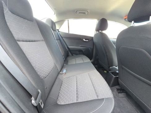 Used 2021 Kia Rio LX image 11