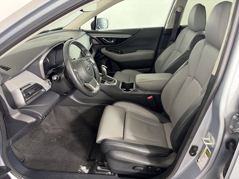Used 2021 Subaru Outback Limited image 6