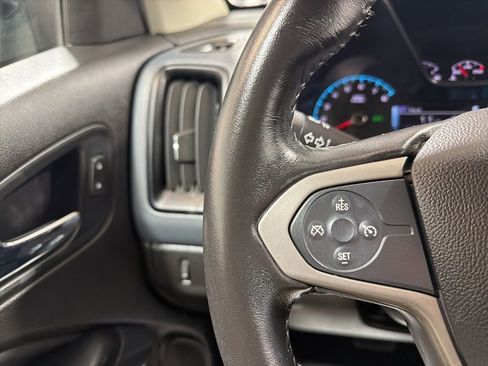 Used 2018 Chevrolet Colorado Z71 AWD/4WD image 28