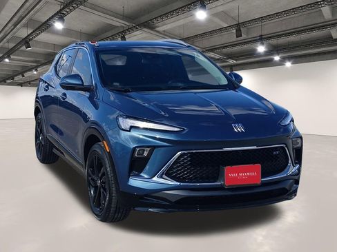 Used 2026 Buick Encore GX Sport Touring w/ Advanced Technology Package image 2