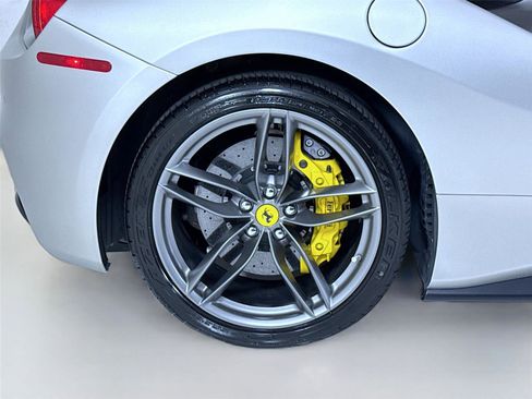 Used 2016 Ferrari 488 GTB image 31