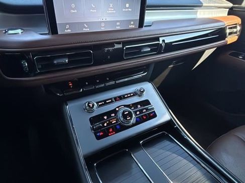 Used 2023 Lincoln Aviator Reserve w/ Equipment Group 201A image 14