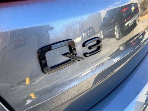 Used 2025 Audi Q3 2.0T Premium Plus w/ Premium Plus Package image 9