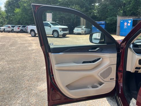 Used 2021 Jeep Grand Cherokee L Limited image 20