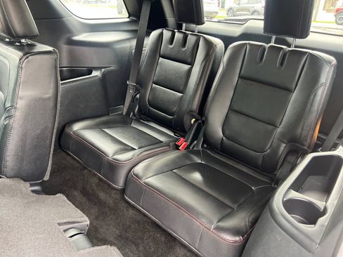Used 2016 Ford Explorer Sport w/ Equipment Group 401A AWD/4WD image 12