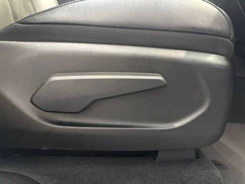 Used 2023 Jeep Grand Cherokee Altitude AWD/4WD image 55