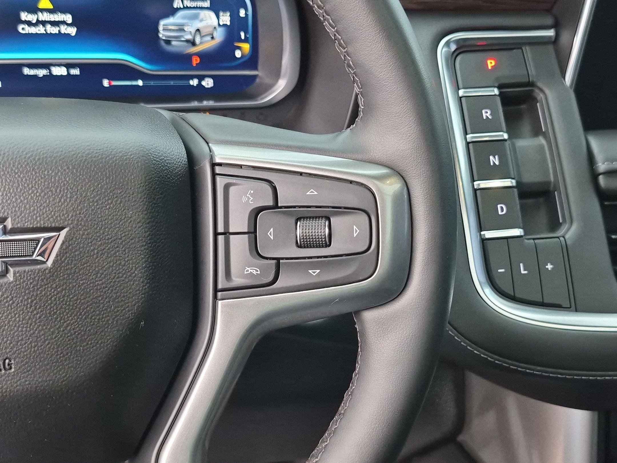 Used 2023 Chevrolet Tahoe Z71 w/ Luxury Package AWD/4WD image 19