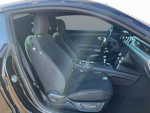 Used 2016 Ford Mustang GT image 7