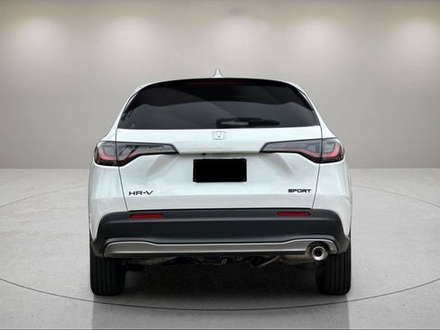 New 2027 Honda HR-V Sport image 5