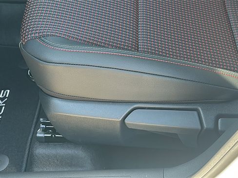 New 2026 Nissan Kicks SR image 12