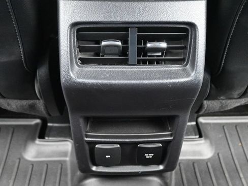 Used 2018 Ford Edge SEL w/ Equipment Group 201A FWD image 22