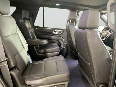 Used 2021 Chevrolet Tahoe Z71 w/ Z71 Signature Package AWD/4WD image 31