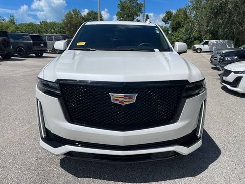 Used 2024 Cadillac Escalade Sport AWD/4WD image 6