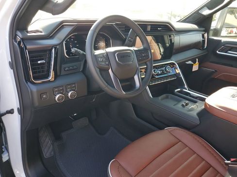 New 2026 GMC Sierra 3500 Denali Ultimate AWD/4WD image 11