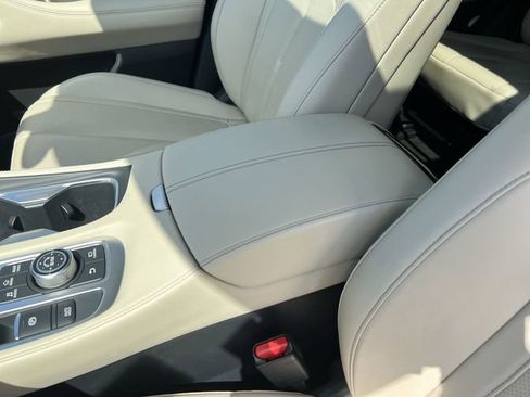 Used 2023 INFINITI QX60 Sensory w/ Cargo Package image 19