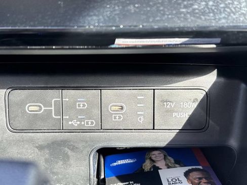 Used 2025 Hyundai Tucson SEL AWD/4WD image 42