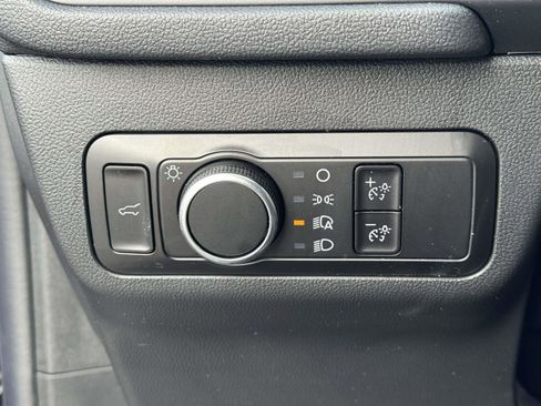 Used 2025 Ford Escape Active w/ Cold Weather Package image 18