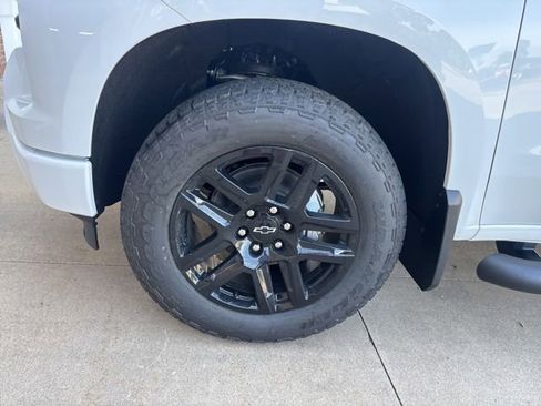 New 2026 Chevrolet Silverado 1500 Custom w/ Turbomax Blackout Package AWD/4WD image 12