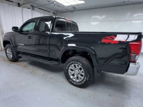 Certified 2019 Toyota Tacoma SR5 AWD/4WD image 21