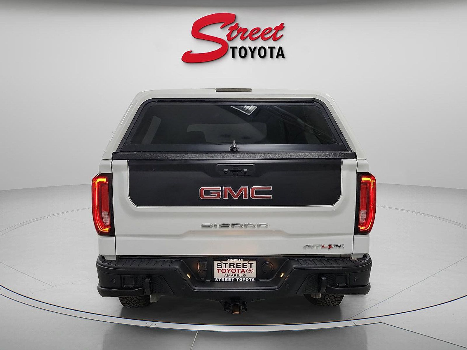 Used 2024 GMC Sierra 1500 AT4X w/ AT4X AEV Edition AWD/4WD image 3