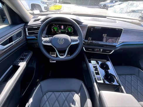 New 2026 Volkswagen Atlas SEL Premium R-Line AWD/4WD image 19