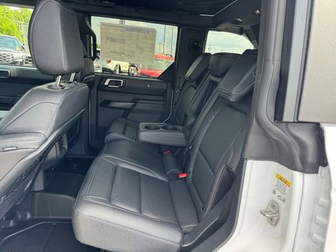 New 2025 Ford Bronco Badlands image 30