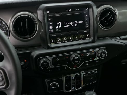 Used 2023 Jeep Wrangler Unlimited w/ 8.4" Radio Group AWD/4WD image 19