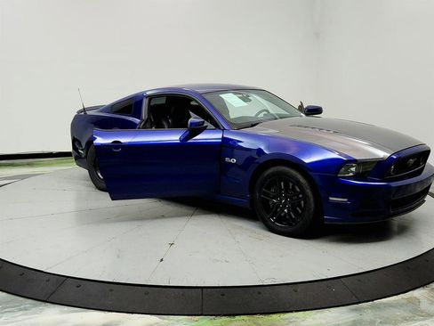Used 2013 Ford Mustang GT Premium w/ GT Track Pkg RWD image 10