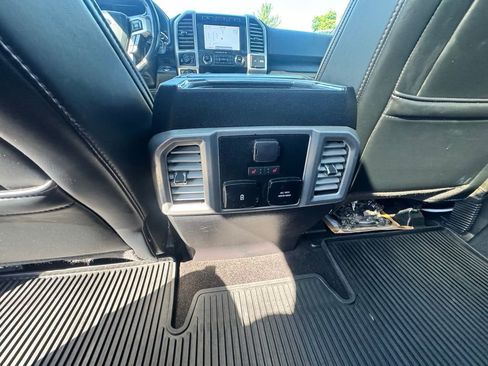Used 2019 Ford F150 Platinum w/ Equipment Group 701A Luxury AWD/4WD image 26