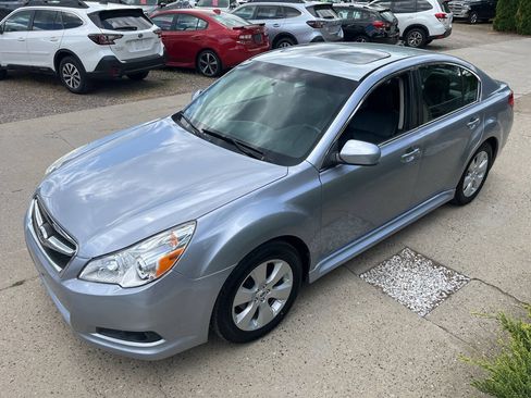 Used 2012 Subaru Legacy 2.5i Limited AWD/4WD image 5
